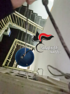 MARIGLIANO: il paniere sale con ordine e contanti, ritorna giù con la droga. Carabinieri arrestano pusher 23enne