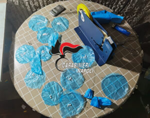 MARIGLIANO: il paniere sale con ordine e contanti, ritorna giù con la droga. Carabinieri arrestano pusher 23enne