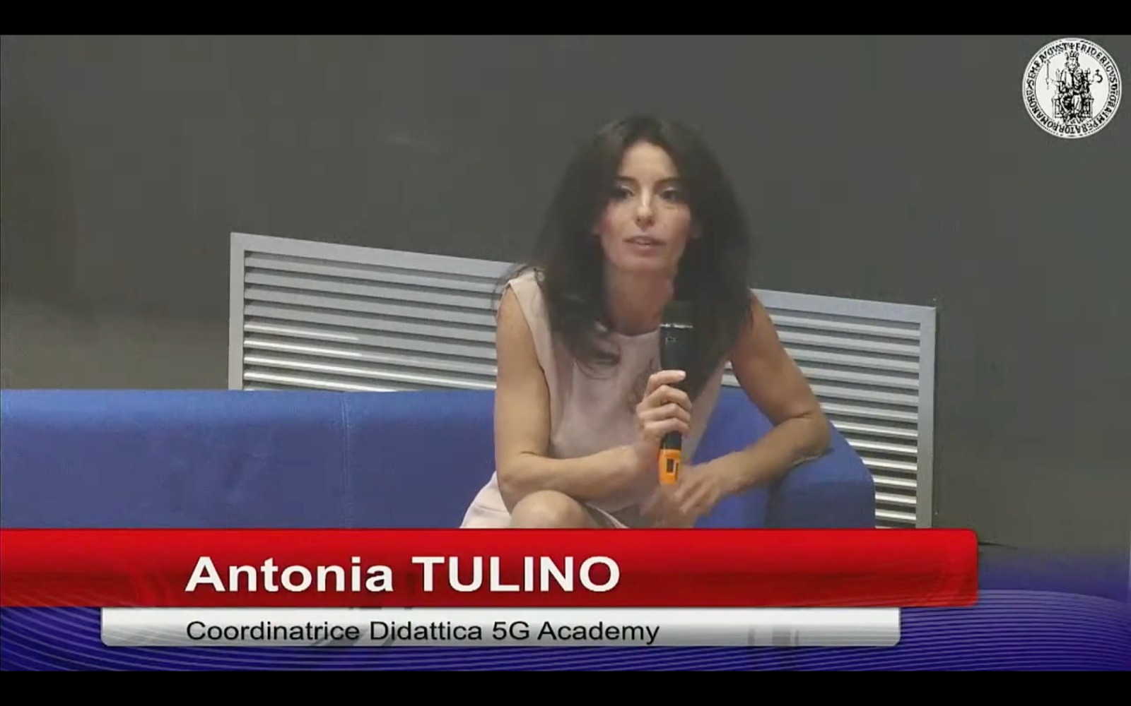 Cerimonia di chiusura della edizione 2021 della 5G Academy che vede la docente universitaria irpina Antonia Tulino protagonista Cerimonia di chiusura della edizione 2021 della 5G Academy che vede la docente universitaria irpina Antonia Tulino protagonista