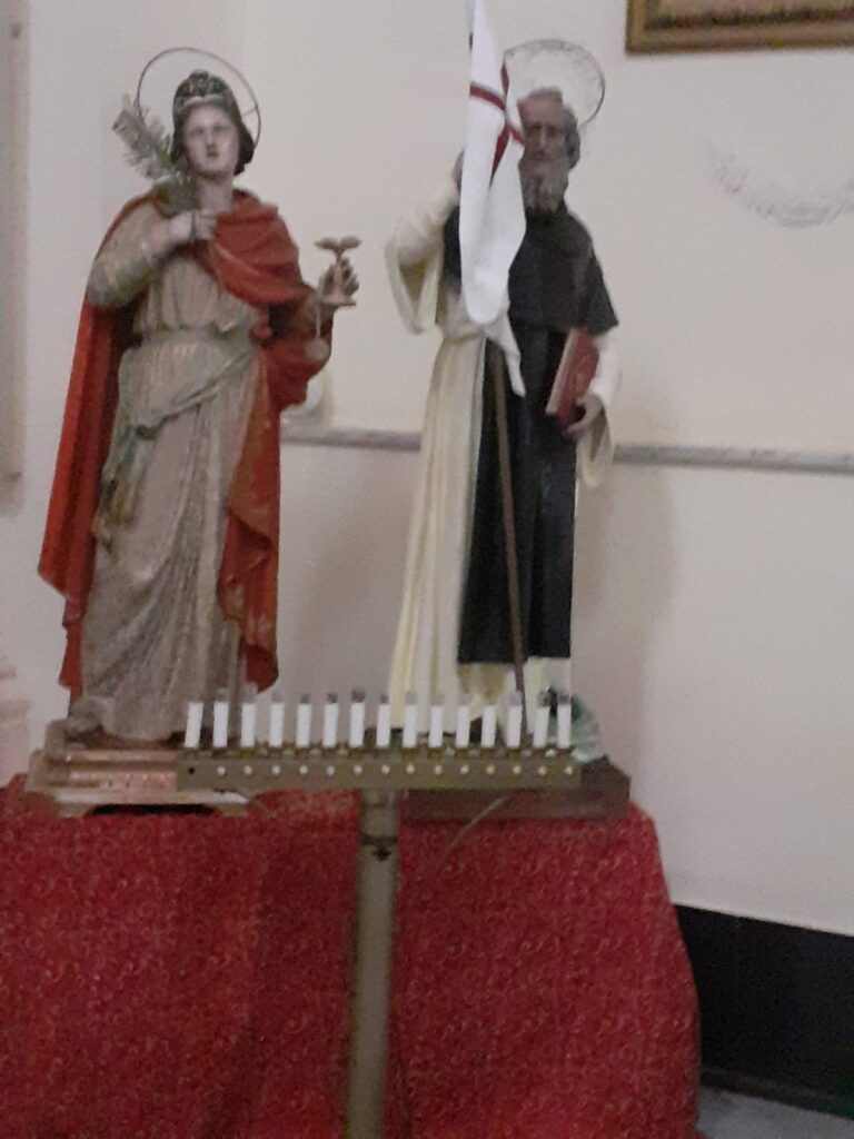 Mugnano   Esposizione delle statue di SantAgnello e Santa Lucia