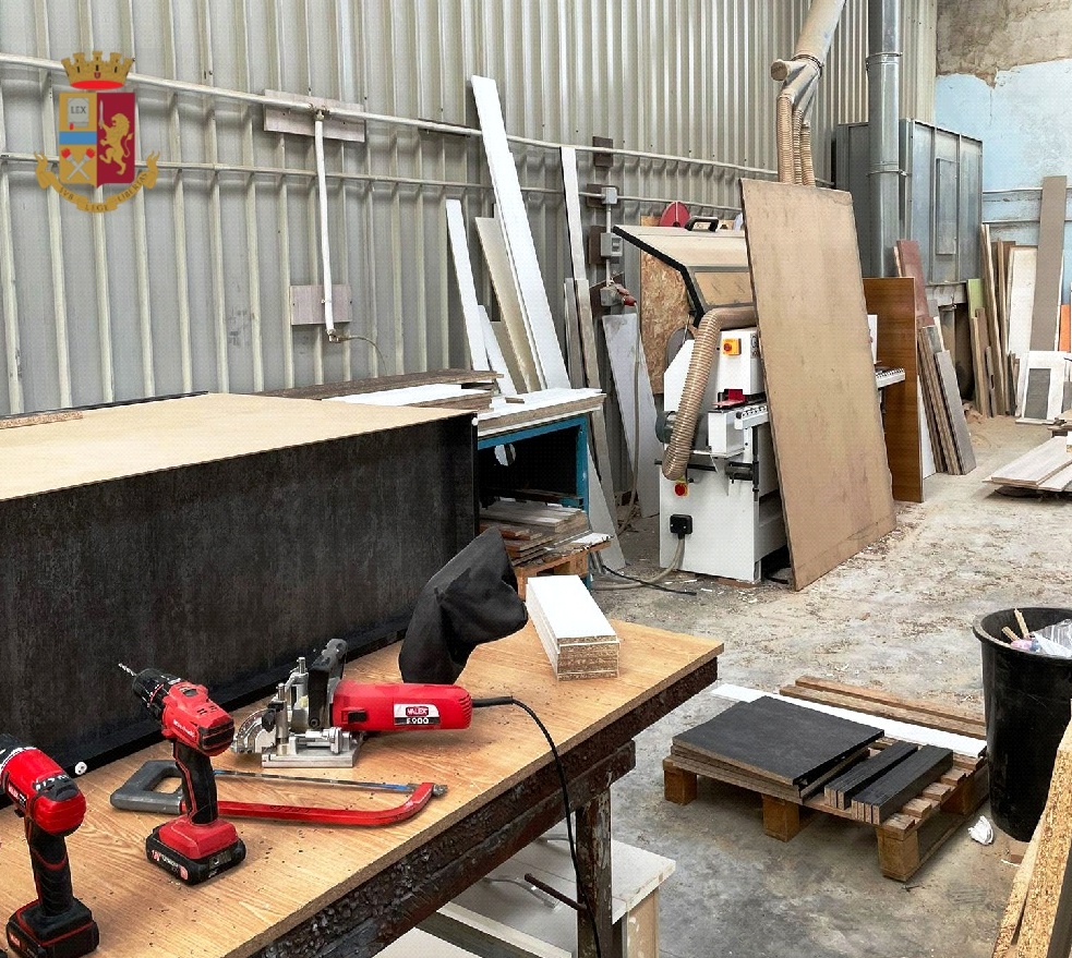 Alto impatto a Secondigliano. Verificata la presenza di attività commerciali ed industriali abusive.