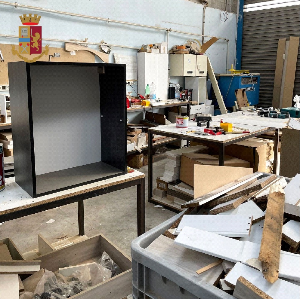 Alto impatto a Secondigliano. Verificata la presenza di attività commerciali ed industriali abusive.