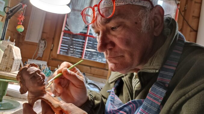 C77BC71A-BD71-4423-A524-D67B8E215183