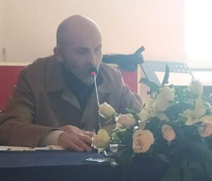 Nola, fiamme ai sacchetti deturpano limmagine di uno dei palazzi storici della città. Interviene lassessore alla cultura Ferdinando Giampietro