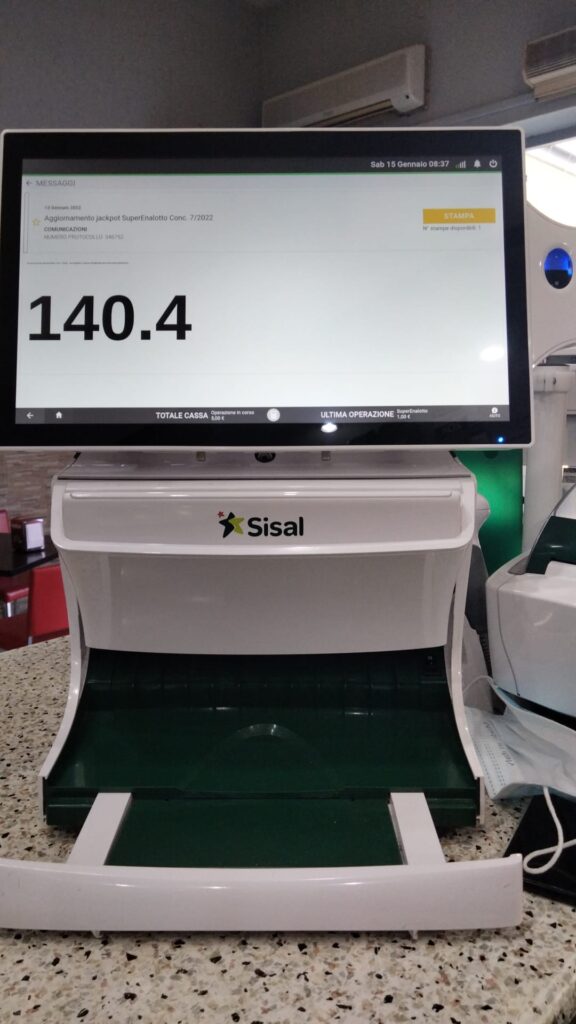 SUPERENALOTTO. Torna lappuntamento con la fortuna allAugustusBar