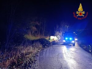 Paternopoli (AV). Incidente stradale, cisterna che trasportava Gpl finisce fuori strada Paternopoli (AV). Incidente stradale, cisterna che trasportava Gpl finisce fuori strada