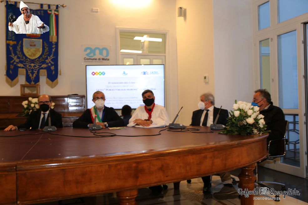 Meta (NA): Grande successo per la giornata della legalità nel ricordo di Falcone e Borsellino , presenti diverse personalità . Meta (NA): Grande successo per la giornata della legalità nel ricordo di Falcone e Borsellino , presenti diverse personalità .