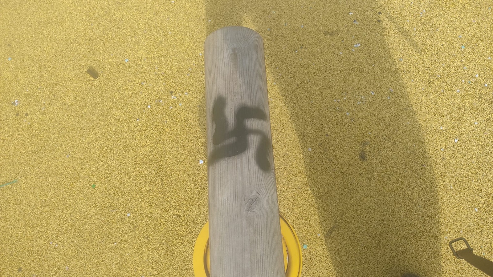 MONTEFORTE. atti vandalici a Parco Loffredo, la condanna del Sindaco MONTEFORTE. atti vandalici a Parco Loffredo, la condanna del Sindaco