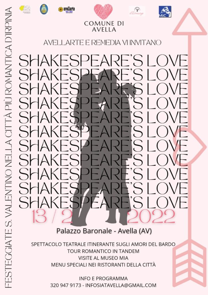 AVELLA.Nel giardino del Palazzo Baronale larco dellamore per le foto agli innamorati.