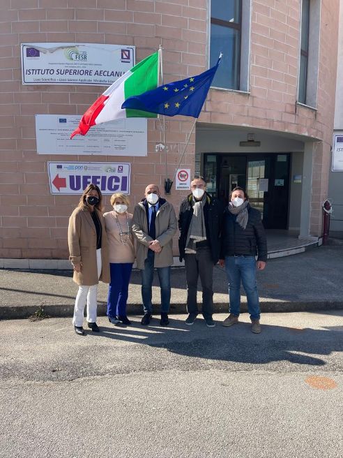 Scuole superiori, il presidente Buonopane fa tappa negli istituti di Frigento, Grottaminarda e Mirabella Eclano: “Nostro dovere garantire spazi sicuri e funzionali” Scuole superiori, il presidente Buonopane fa tappa negli istituti di Frigento, Grottaminarda e Mirabella Eclano: “Nostro dovere garantire spazi sicuri e funzionali”