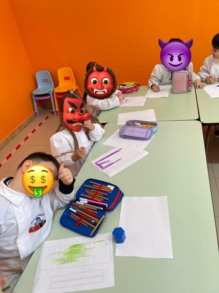 MERCOGLIANO.Istituto Comprensivo, i bimbi della scuola dellinfanzia impegnati nelle attività didattiche per il Carnevale