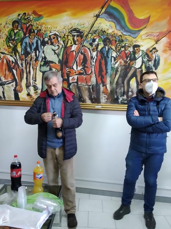 BAIANO. Va in pensione Stefano Miele, festeggiato oggi in Comune BAIANO. Va in pensione Stefano Miele, festeggiato oggi in Comune