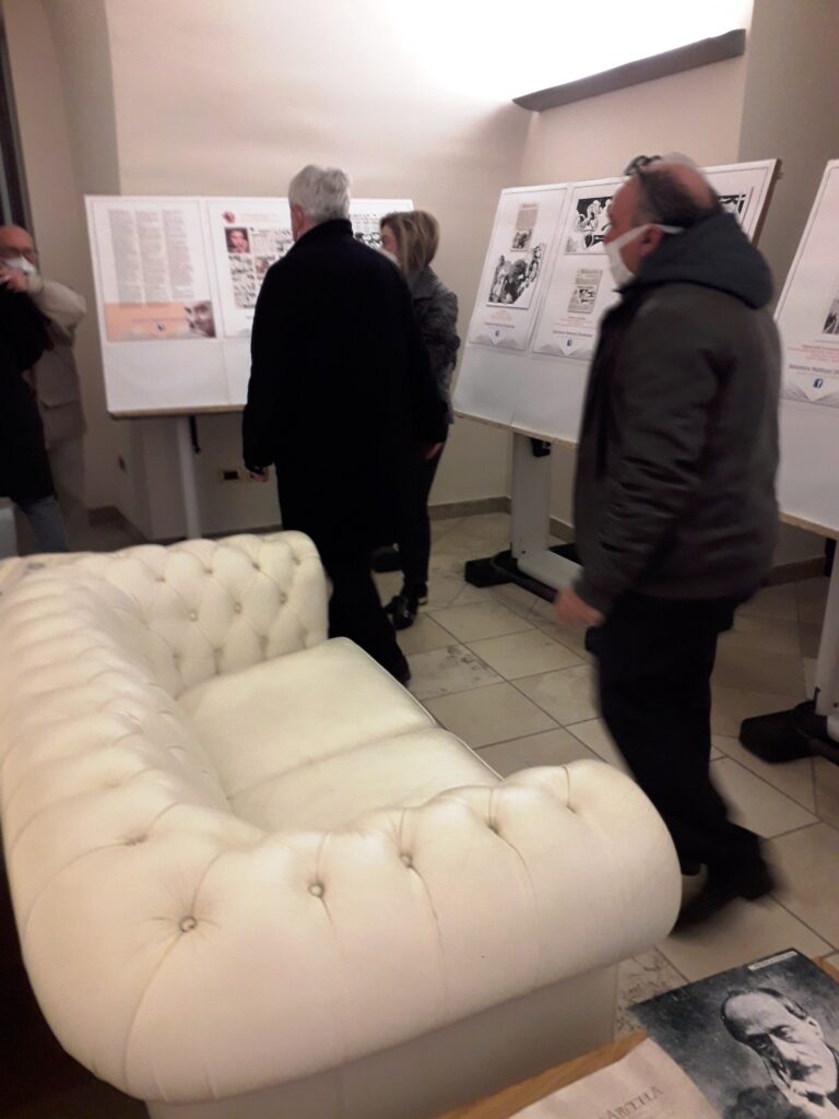 Inaugurata ieri la mostra dei 130 anni del MATTINO al circolo della stampa di Avellino