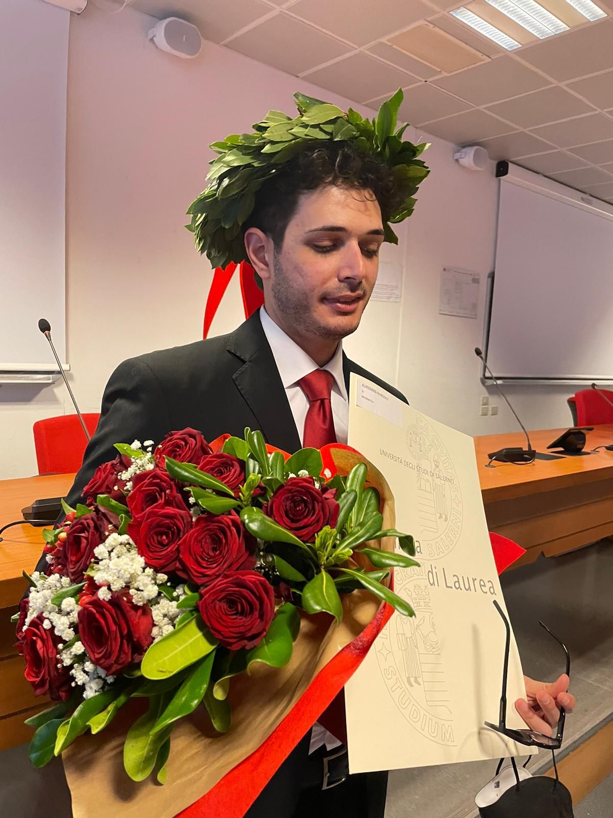 100 DI QUESTI GIORNI. Sirignano, Laurea Magistrale in Informatica Sicurezza Informatica per Francesco Auriemma 100 DI QUESTI GIORNI. Sirignano, Laurea Magistrale in Informatica Sicurezza Informatica per Francesco Auriemma