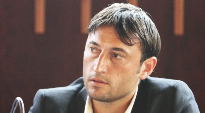 AF66F9BD-D983-43AA-92F8-FD9993694587