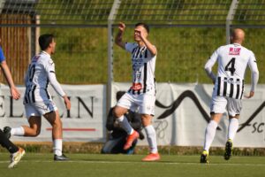 Calcio.  Il Nola si riprende alla grande: tris al Bisceglie