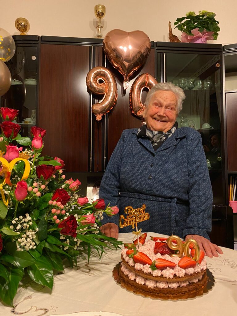 Quadrelle   Auguri alla signora Mariagrazia Conte per i suoi 90 anni