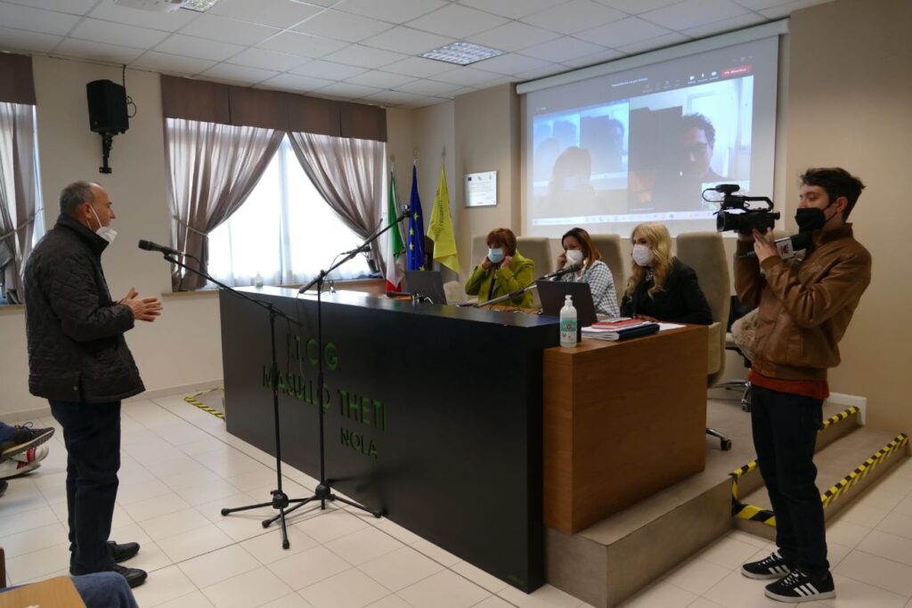 NOLA. Masullo Theti   Formazione ed orientamento: robotica e chirurgia.  Le quinte classi dei Settori tecnologici  incontrano Francesco Molinaro