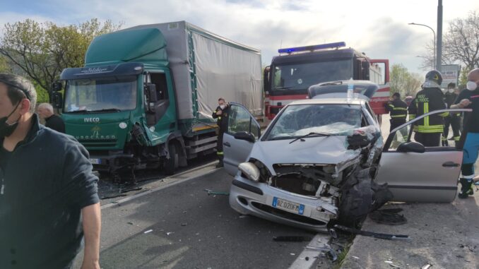 9DC73C5C-82D5-4F56-8000-D0F477E8B979