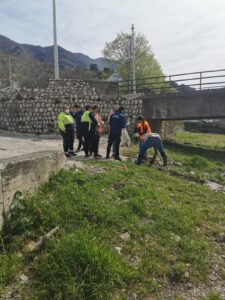 AVELLA. Clean Clanio, operazione Clanio pulito. I giovani e non solo ripuliscono il torrente. Video e Foto