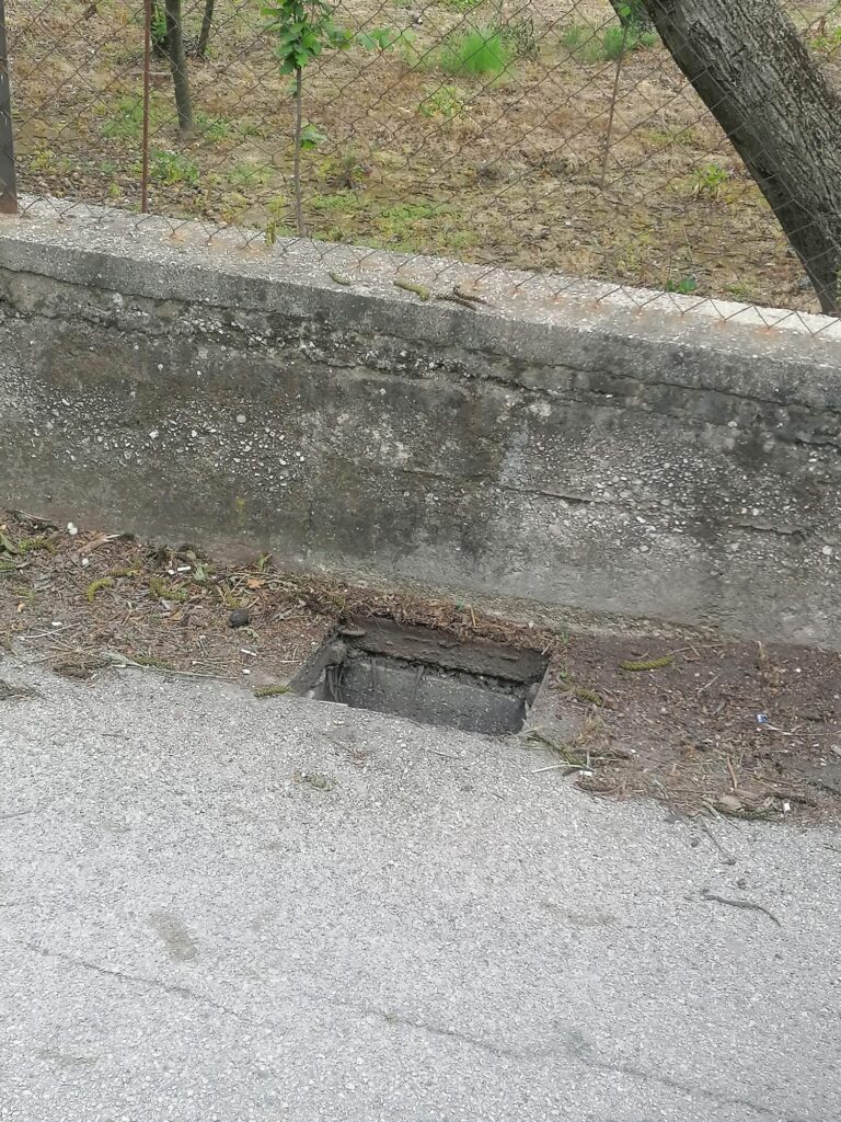 AVELLA. Incredibile, rubate le caditoie in alcune strade.