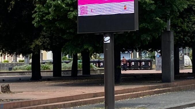 1664CC75-A6C9-40F2-B192-FF2CB63FBFDD