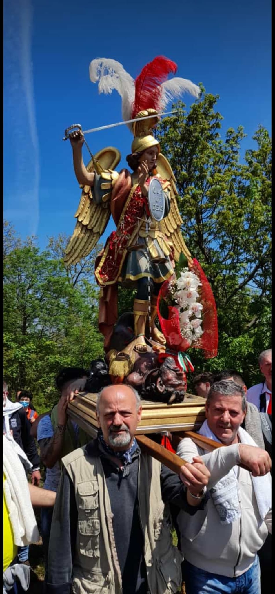 Forino (Av): Monte Faliesi e quello abbraccio dei Due San Michele che non tramonta mai Forino (Av): Monte Faliesi e quello abbraccio dei Due San Michele che non tramonta mai