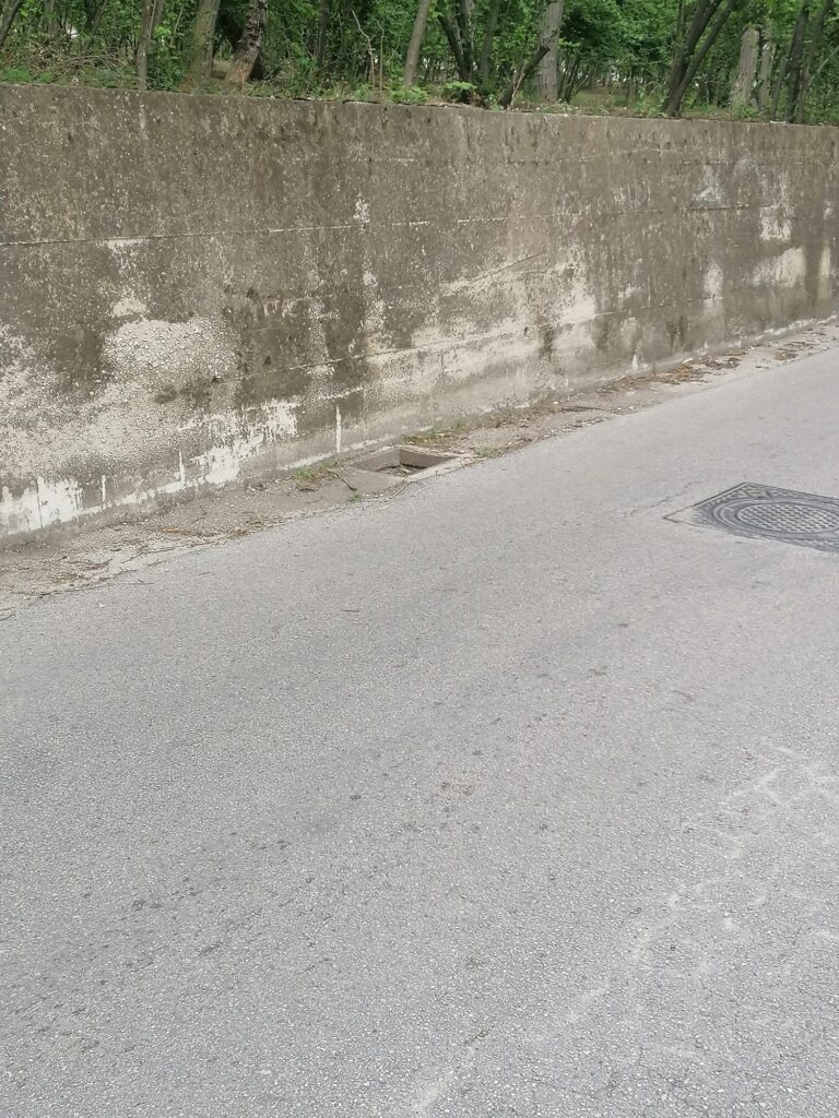 AVELLA. Incredibile, rubate le caditoie in alcune strade.
