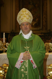 Premio Bassa Irpina 2022, al Vescovo di Acerra Mons. Antonio Di Donna