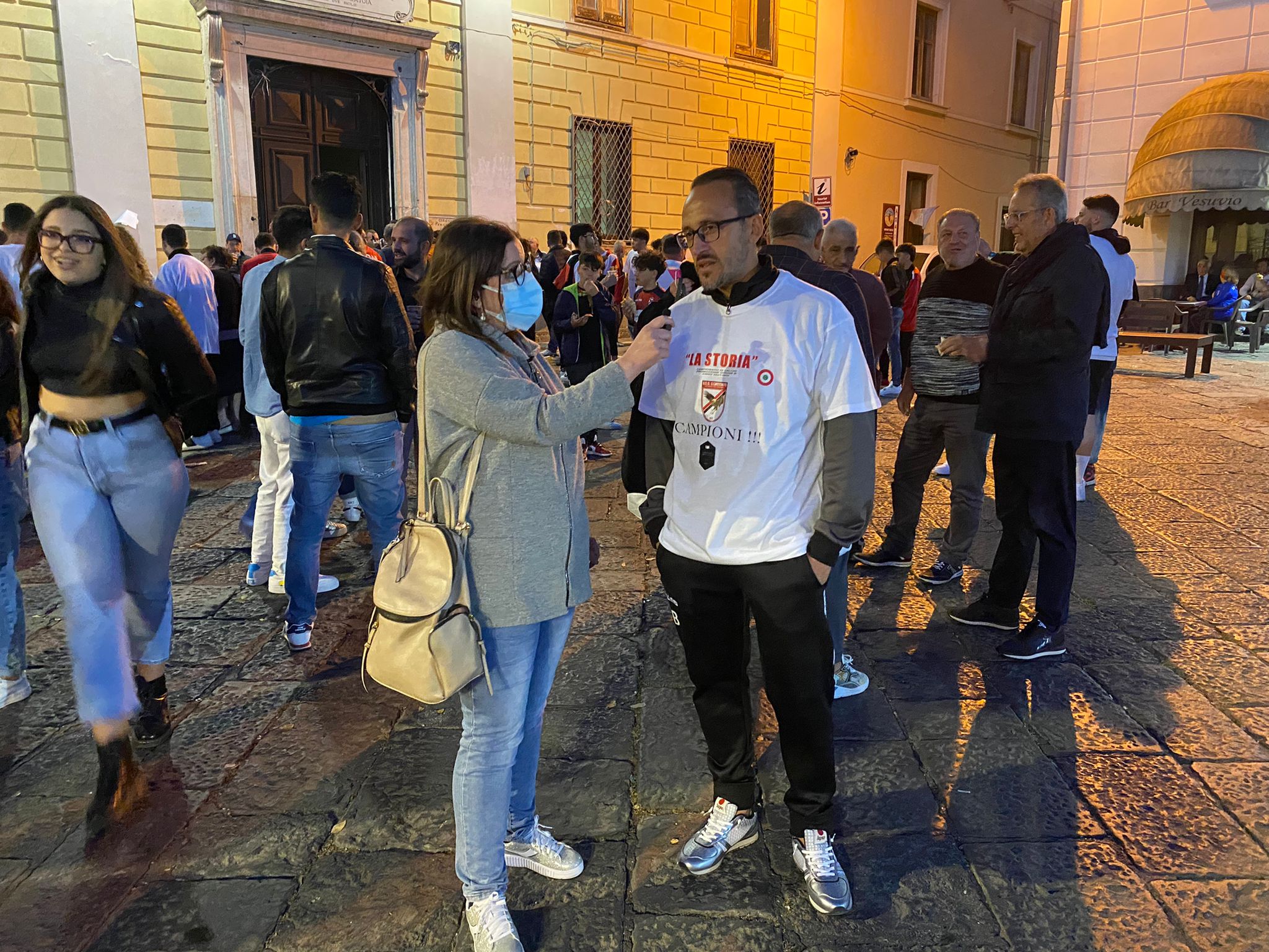Mugnano del Cardinale   Festeggiato in piazza il Carotenuto Calcio per la promozione in Eccellenza. Video