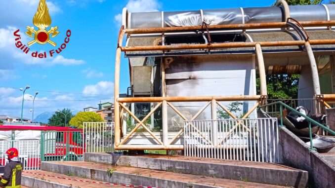 059FD20D-1660-4489-A739-7E6C6A5AF619