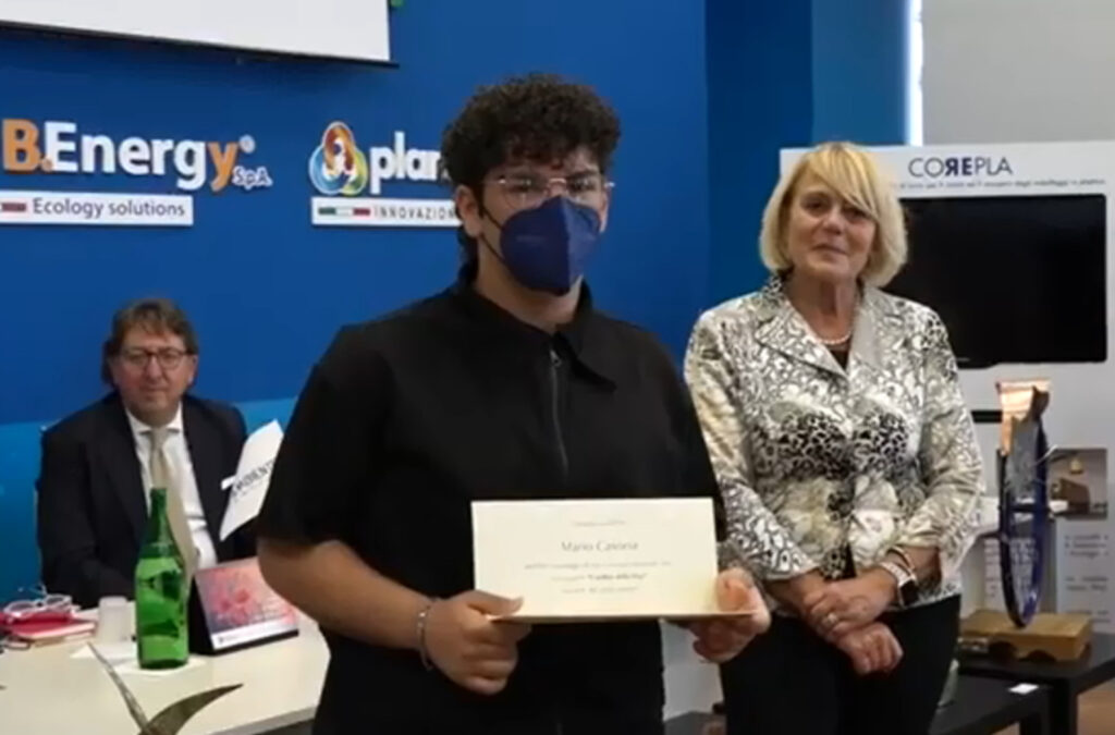 Un giovane studente di Mugnano si aggiudica il primo posto del Concorso artistico regionale “Green economy, arte e creatività”