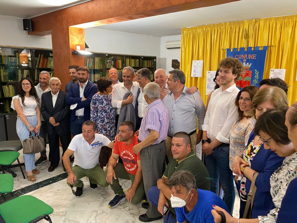 SPERONE. Congresso tematico Democratici per l’Irpinia. Sviluppo in Irpinia ancora una priorità? Tra gli ospiti Maurizio Petracca, Enzo De Luca, Marco Alaia. Foto e Video SPERONE. Congresso tematico Democratici per l’Irpinia. Sviluppo in Irpinia ancora una priorità? Tra gli ospiti Maurizio Petracca, Enzo De Luca, Marco Alaia. Foto e Video