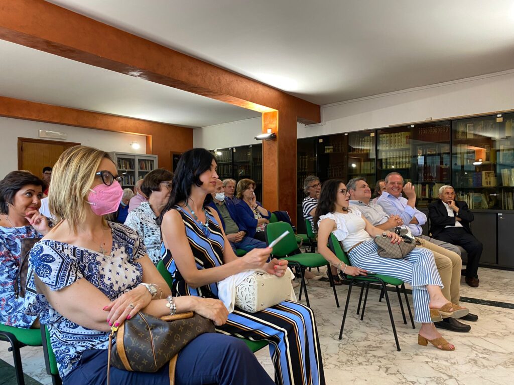 SPERONE. Congresso tematico Democratici per l’Irpinia. Sviluppo in Irpinia ancora una priorità? Tra gli ospiti Maurizio Petracca, Enzo De Luca, Marco Alaia. Foto e Video SPERONE. Congresso tematico Democratici per l’Irpinia. Sviluppo in Irpinia ancora una priorità? Tra gli ospiti Maurizio Petracca, Enzo De Luca, Marco Alaia. Foto e Video
