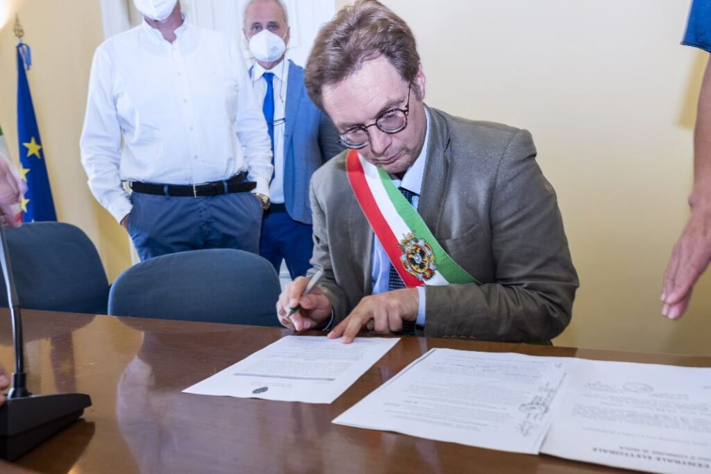 Proclamato sindaco Carlo Buonauro: “Emozione fortissima, responsabilità enorme: Nola deve recuperare il tempo perduto”