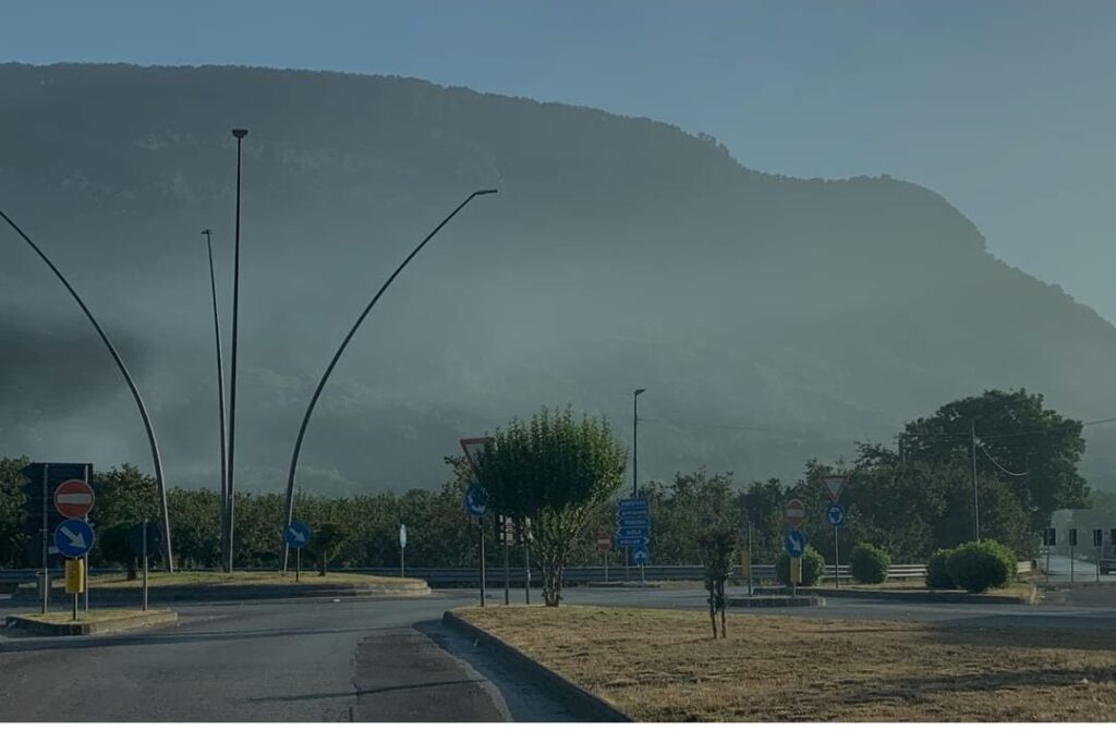 Forino(Av): Bomba ecologica, tornano i fumi tossici, aria irrespirabile. La Città dei Sette Colli ripiomba nell incubo dell inquinamento ambientale.