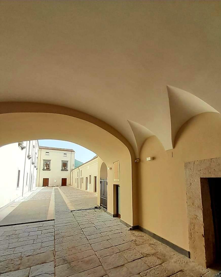Forino (Av): Tutto pronto per il trasferimento del Comune nello storico Palazzo Caracciolo Forino (Av): Tutto pronto per il trasferimento del Comune nello storico Palazzo Caracciolo