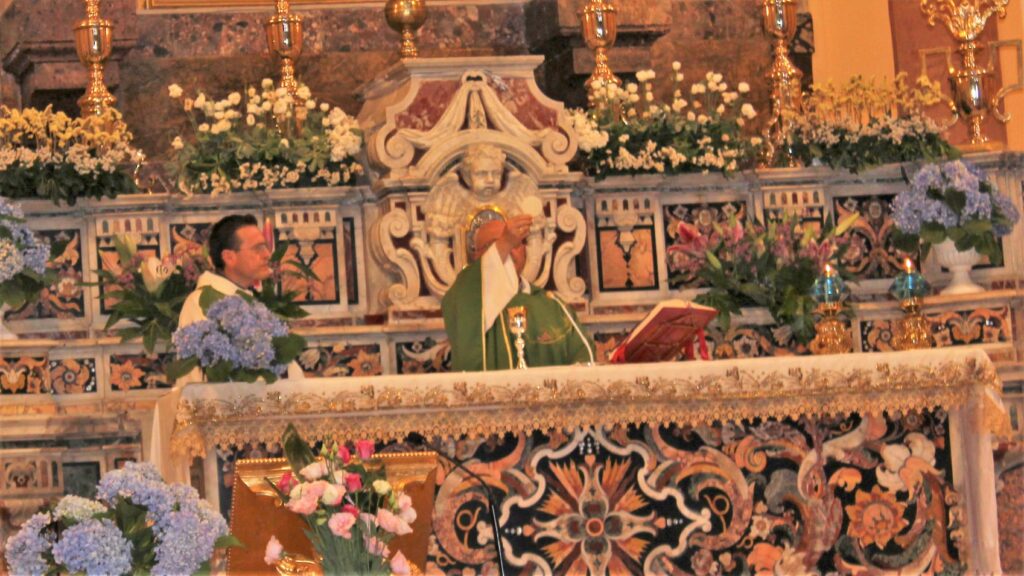 Mugnano Ritiro spirituale per lAzione Cattolica nel Santuario Mugnano Ritiro spirituale per lAzione Cattolica nel Santuario