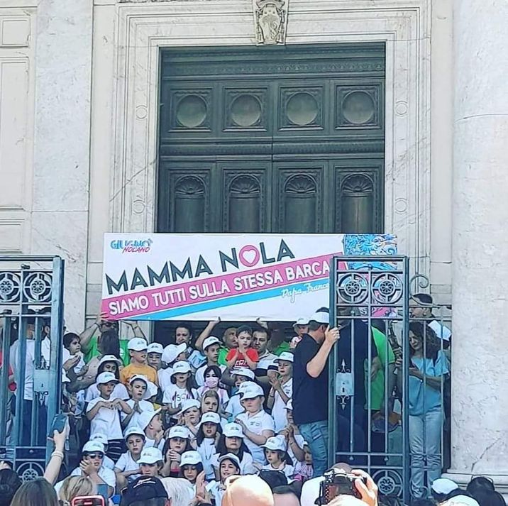 NOLA. Festa dei Gigli: lassociazione FESTA ETERNA MAMMA NOLA continua il suo percorso di promozione della secolare tradizione nel segno di Procida NOLA. Festa dei Gigli: lassociazione FESTA ETERNA MAMMA NOLA continua il suo percorso di promozione della secolare tradizione nel segno di Procida