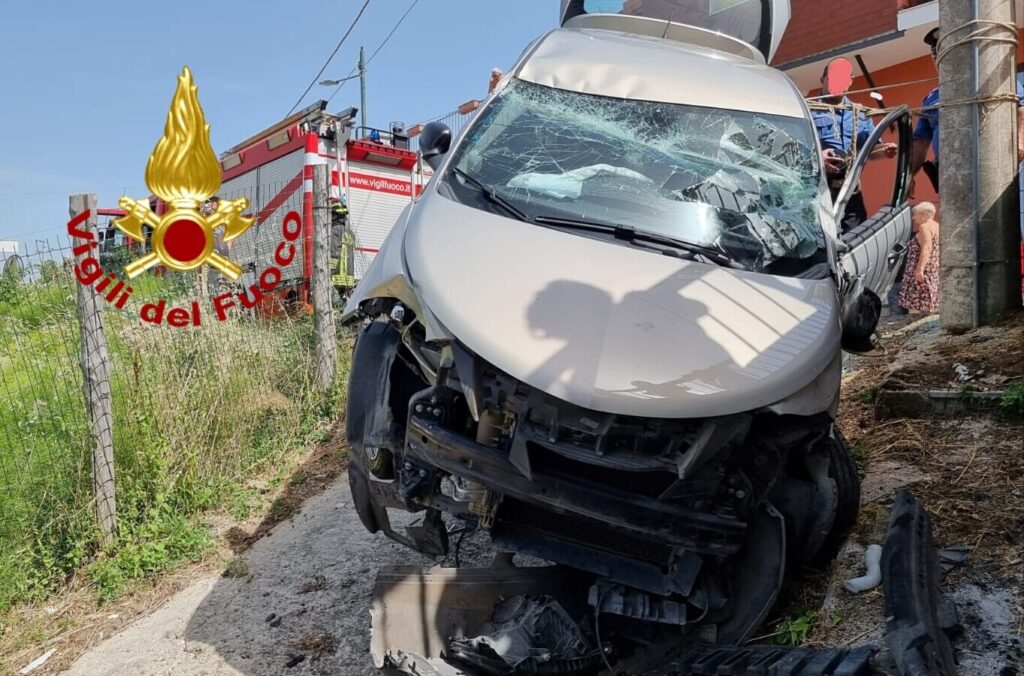 Incidente stradale a Pietrastornina (AV), 56 enne di Roccarainola in ospedale