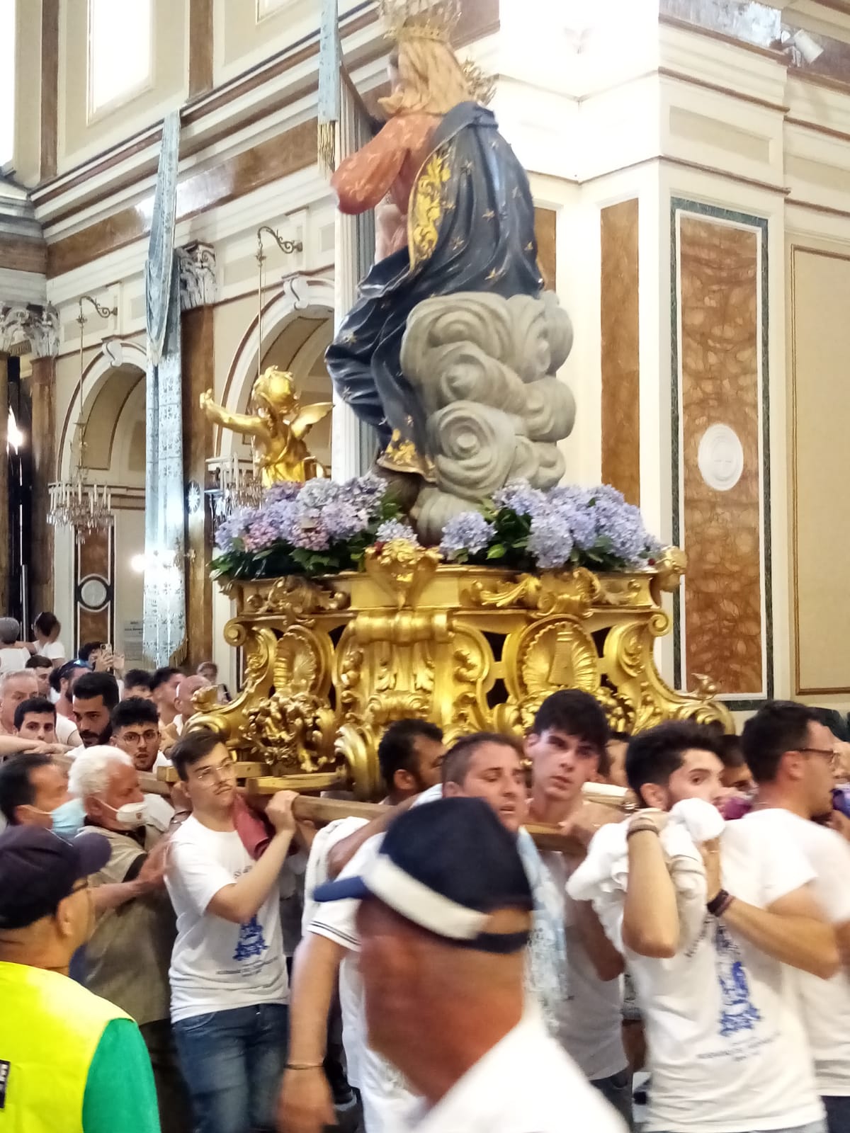 Mugnano del Cardinale (AV) Processione di Maria Santissima delle Grazie tra tradizione e innovazione. Foto e Video Mugnano del Cardinale (AV) Processione di Maria Santissima delle Grazie tra tradizione e innovazione. Foto e Video