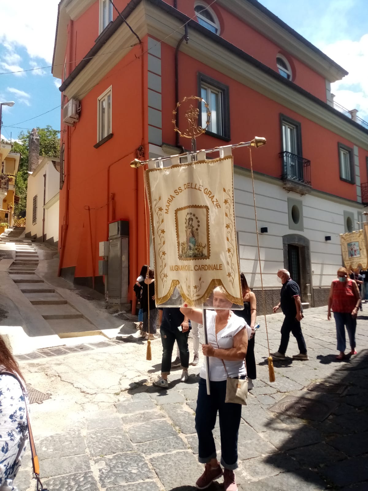 Mugnano del Cardinale (AV) Processione di Maria Santissima delle Grazie tra tradizione e innovazione. Foto e Video Mugnano del Cardinale (AV) Processione di Maria Santissima delle Grazie tra tradizione e innovazione. Foto e Video
