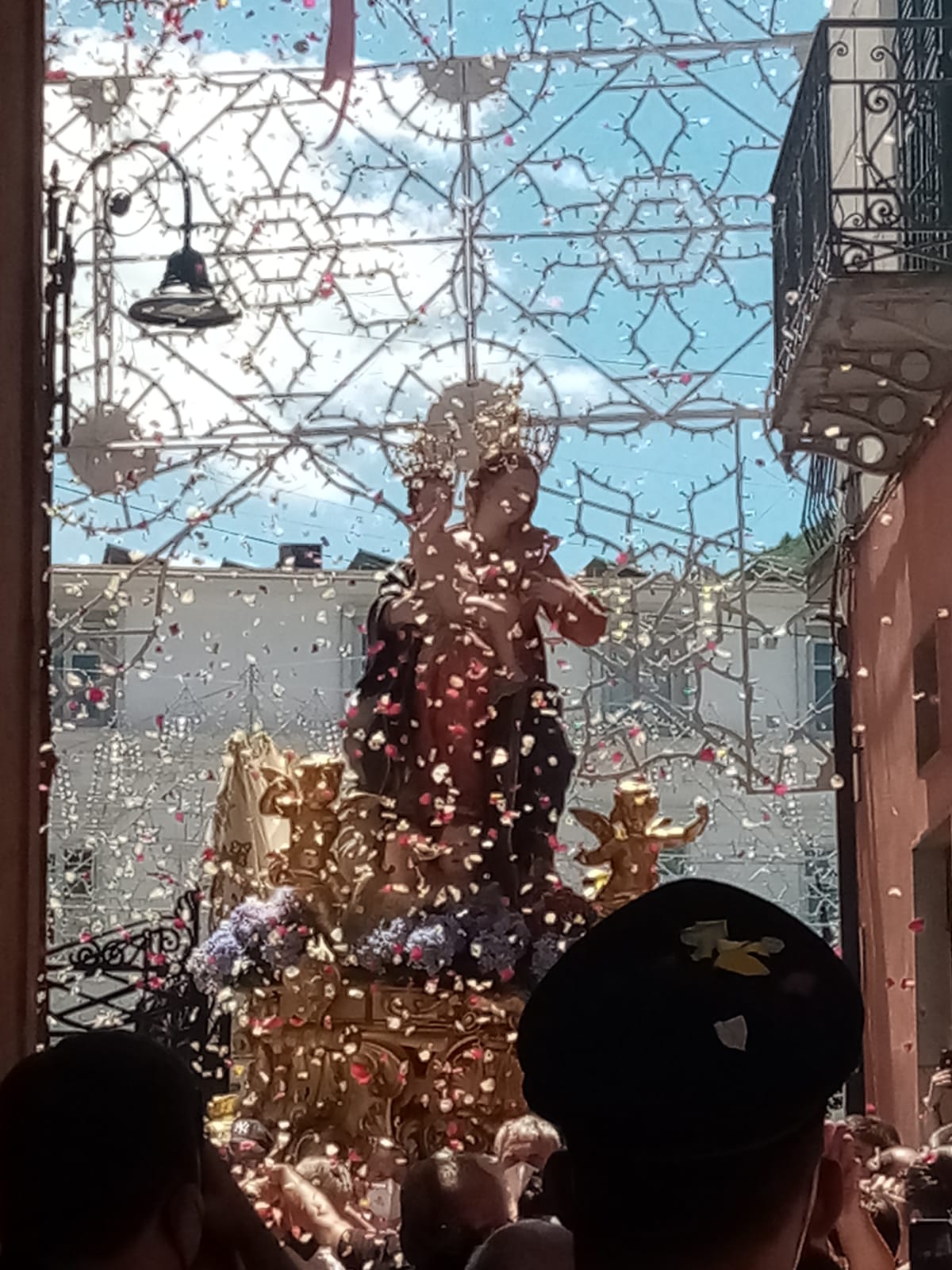 Mugnano del Cardinale (AV) Processione di Maria Santissima delle Grazie tra tradizione e innovazione. Foto e Video Mugnano del Cardinale (AV) Processione di Maria Santissima delle Grazie tra tradizione e innovazione. Foto e Video