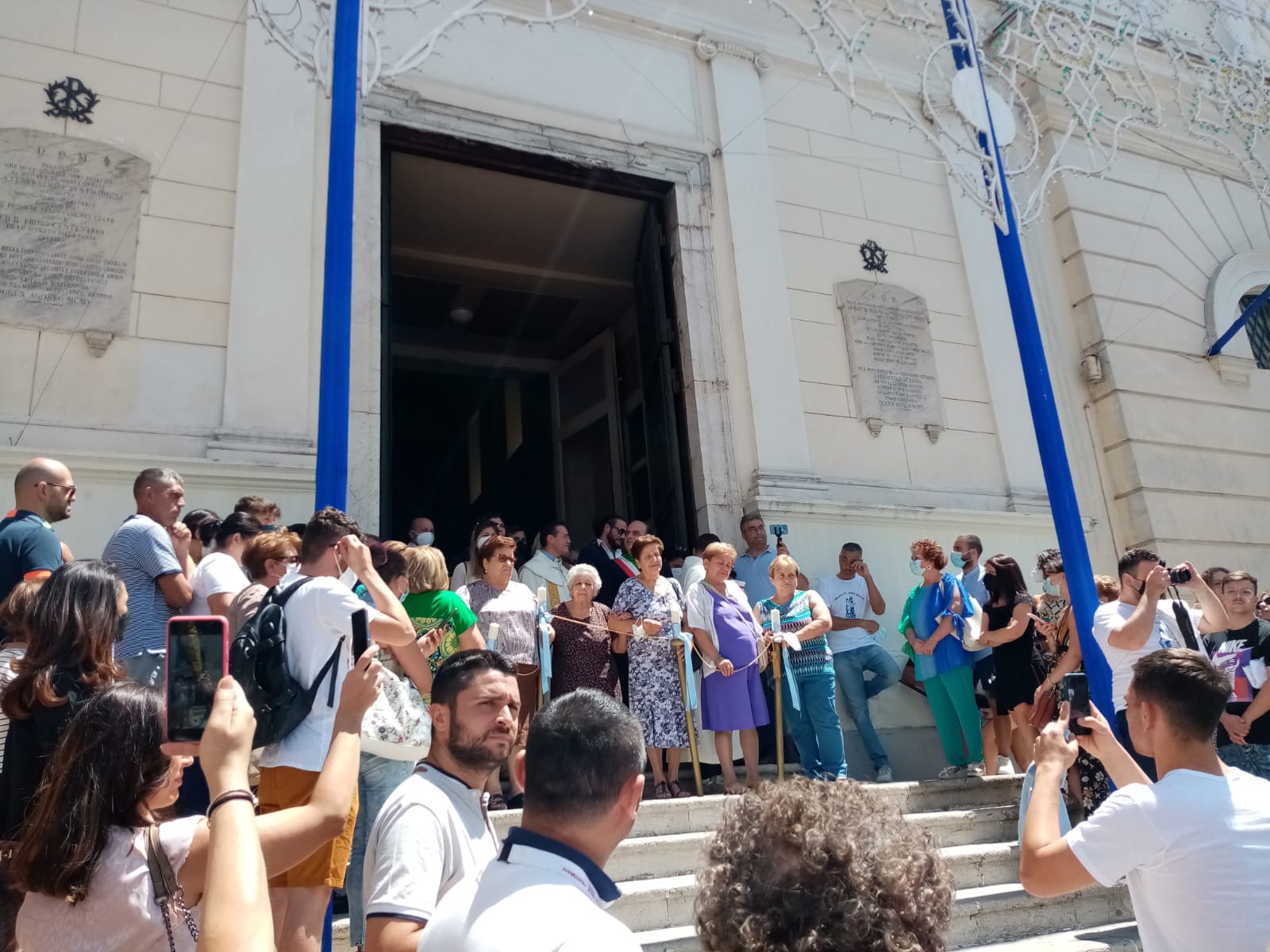 Mugnano del Cardinale (AV) Processione di Maria Santissima delle Grazie tra tradizione e innovazione. Foto e Video Mugnano del Cardinale (AV) Processione di Maria Santissima delle Grazie tra tradizione e innovazione. Foto e Video