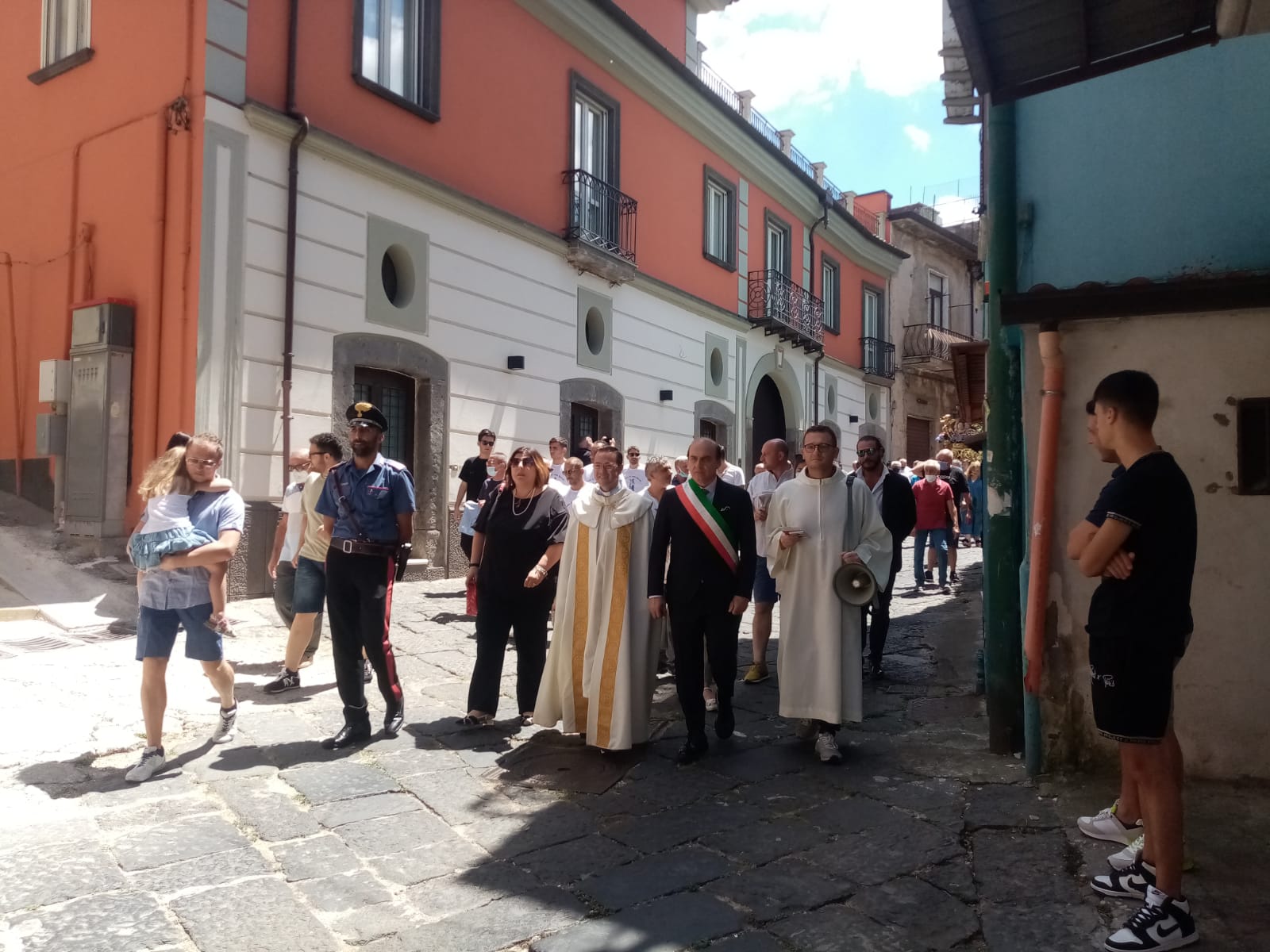 Mugnano del Cardinale (AV) Processione di Maria Santissima delle Grazie tra tradizione e innovazione. Foto e Video Mugnano del Cardinale (AV) Processione di Maria Santissima delle Grazie tra tradizione e innovazione. Foto e Video