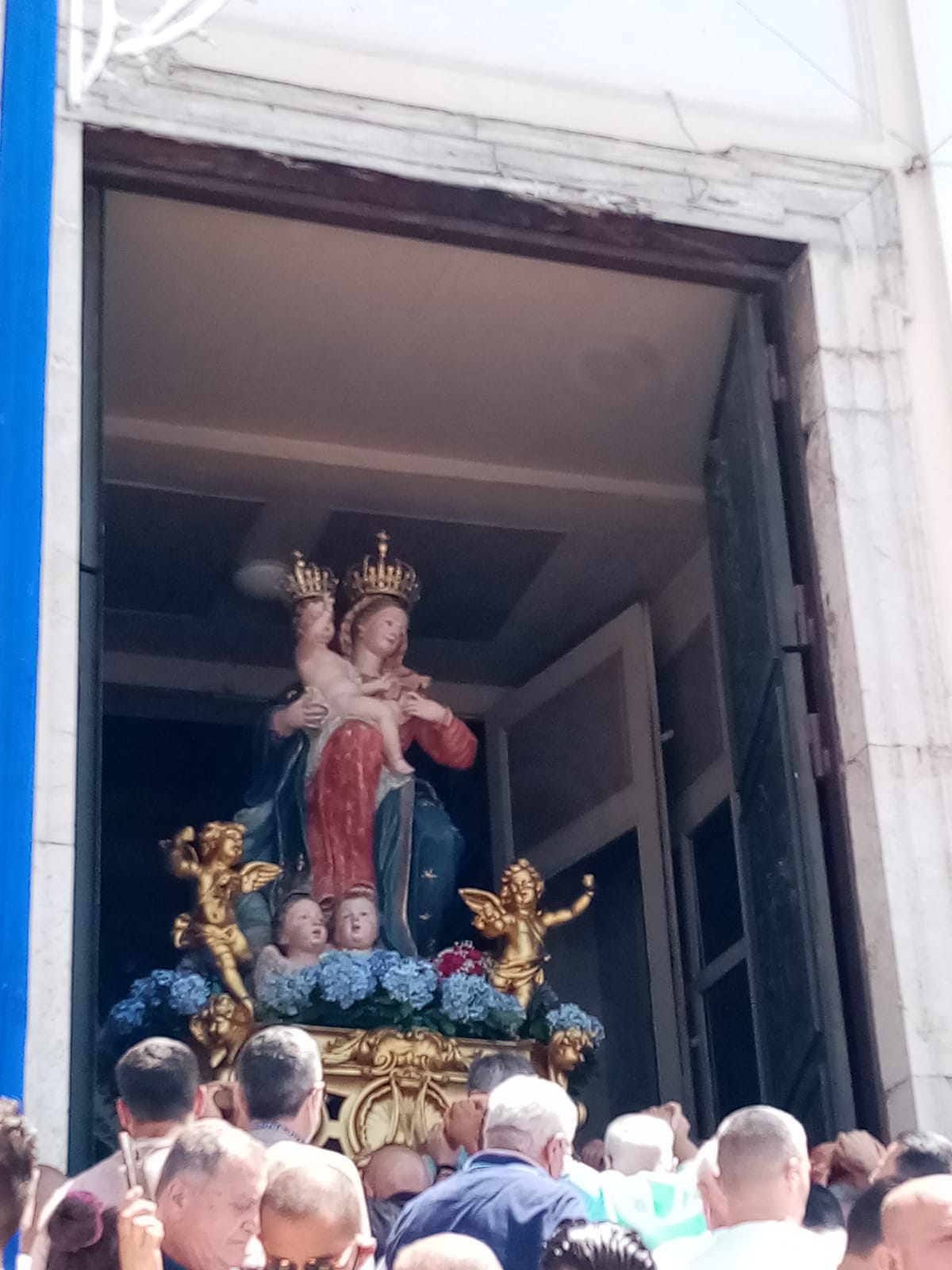 Mugnano del Cardinale (AV) Processione di Maria Santissima delle Grazie tra tradizione e innovazione. Foto e Video Mugnano del Cardinale (AV) Processione di Maria Santissima delle Grazie tra tradizione e innovazione. Foto e Video
