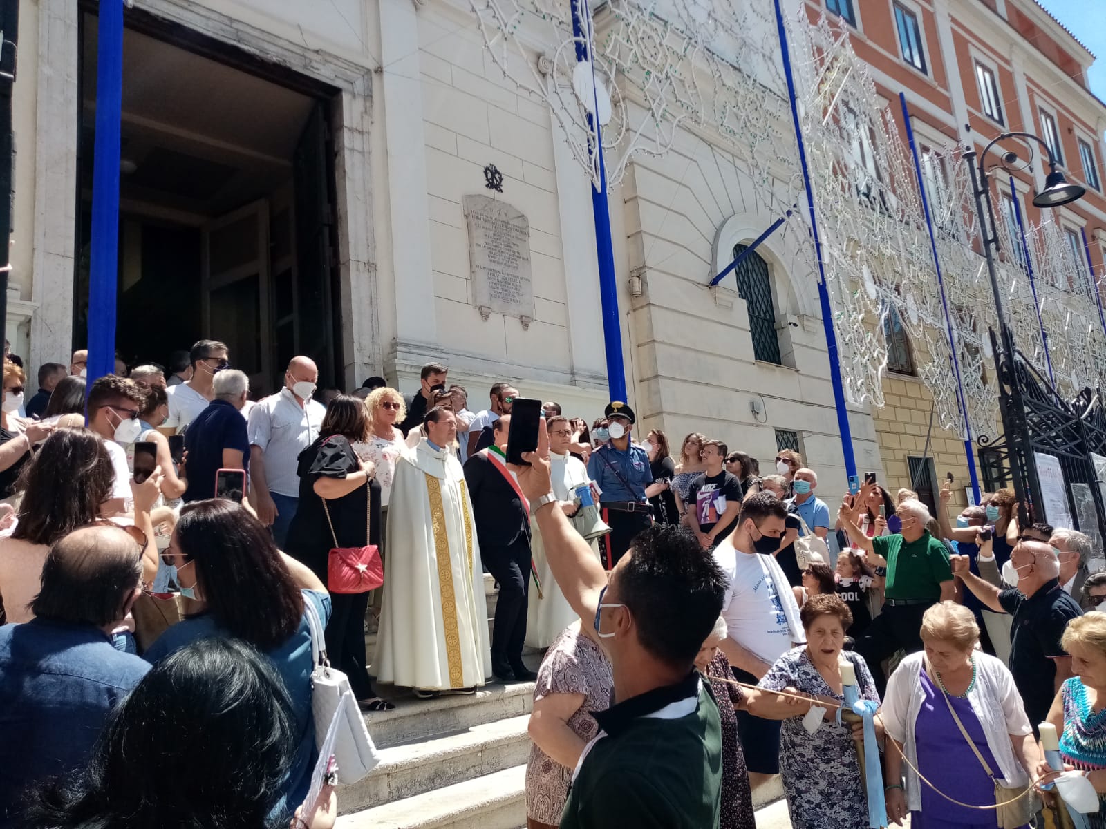 Mugnano del Cardinale (AV) Processione di Maria Santissima delle Grazie tra tradizione e innovazione. Foto e Video Mugnano del Cardinale (AV) Processione di Maria Santissima delle Grazie tra tradizione e innovazione. Foto e Video