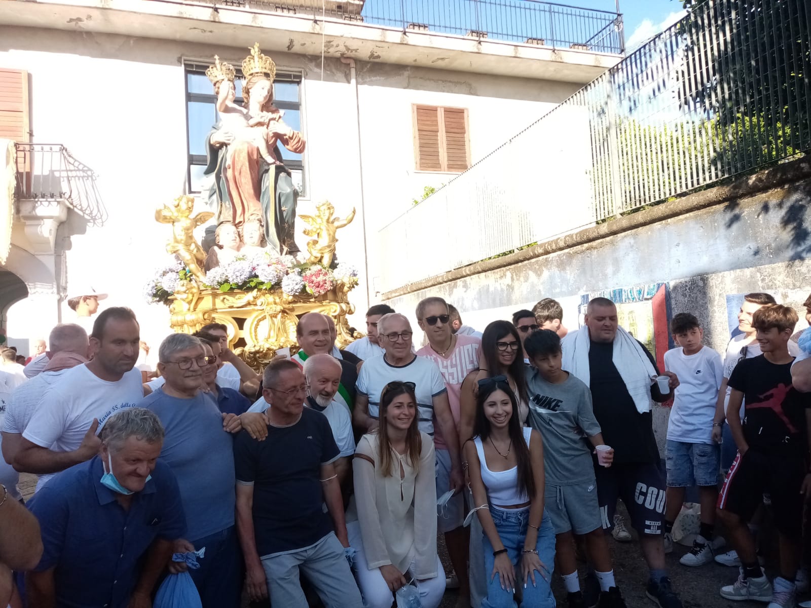 Mugnano del Cardinale (AV) Processione di Maria Santissima delle Grazie tra tradizione e innovazione. Foto e Video Mugnano del Cardinale (AV) Processione di Maria Santissima delle Grazie tra tradizione e innovazione. Foto e Video