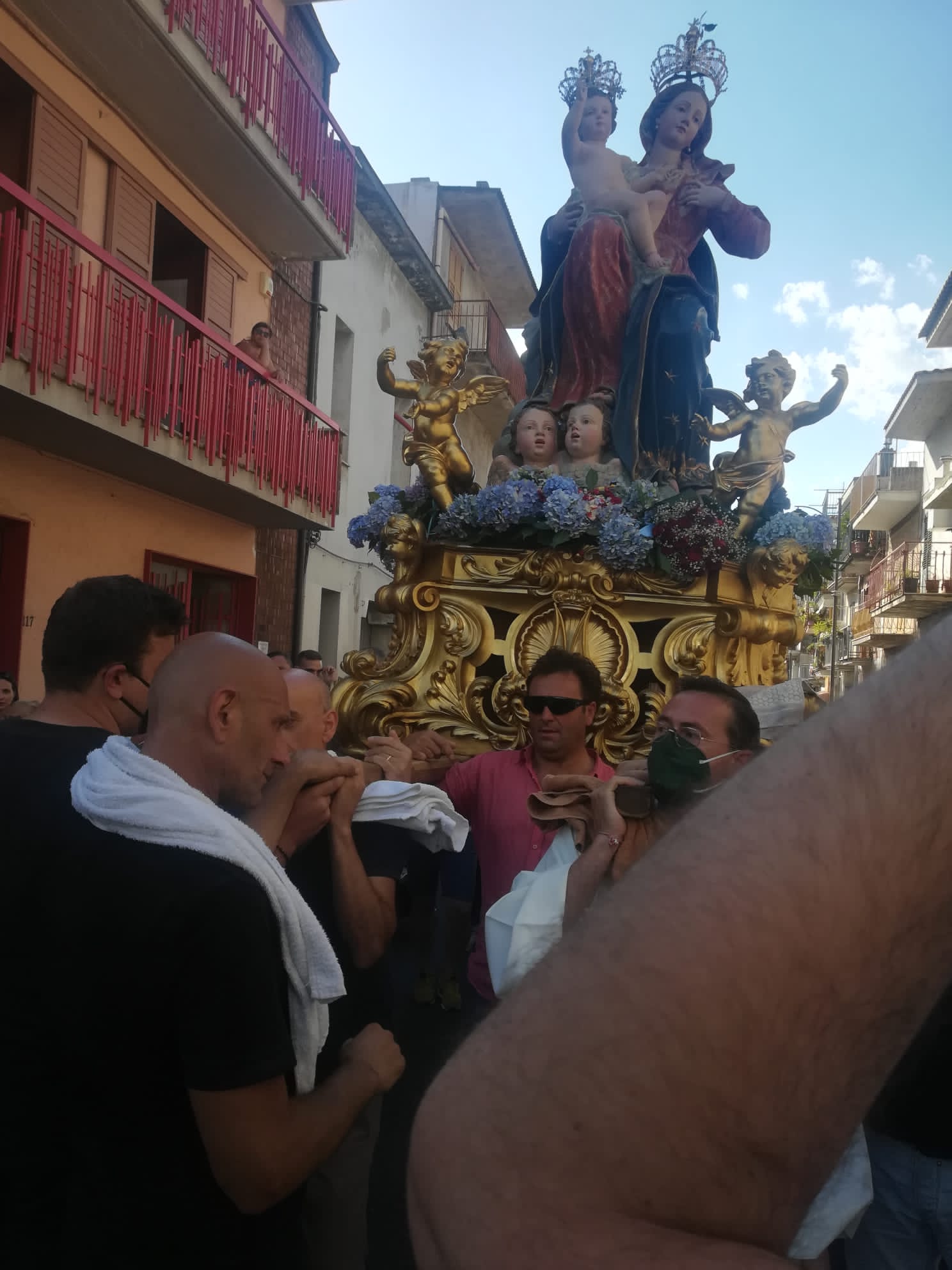 Mugnano del Cardinale (AV) Processione di Maria Santissima delle Grazie tra tradizione e innovazione. Foto e Video Mugnano del Cardinale (AV) Processione di Maria Santissima delle Grazie tra tradizione e innovazione. Foto e Video