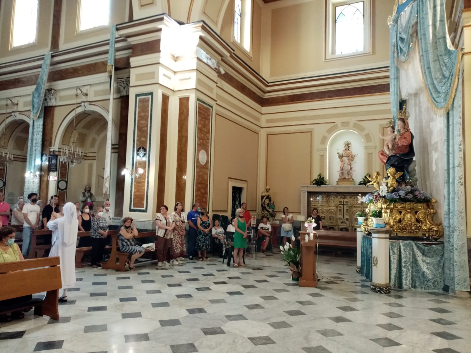 Mugnano del Cardinale (AV) Processione di Maria Santissima delle Grazie tra tradizione e innovazione. Foto e Video Mugnano del Cardinale (AV) Processione di Maria Santissima delle Grazie tra tradizione e innovazione. Foto e Video